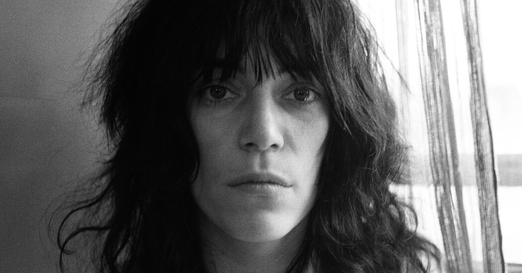Patti Smith’s ‘Horses’ Marks Half a Century of Influence – Mirror Brief